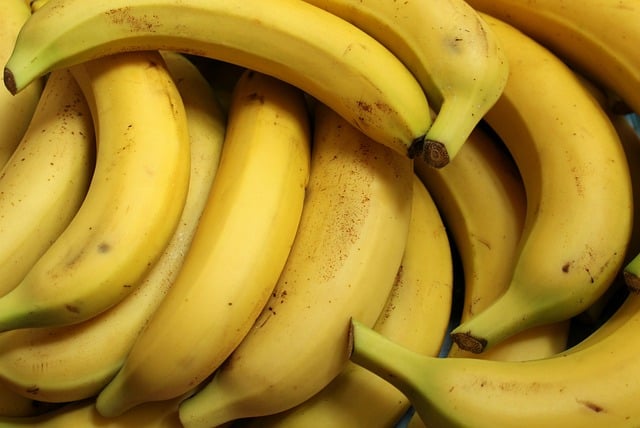 bananas - fruits for weight loss